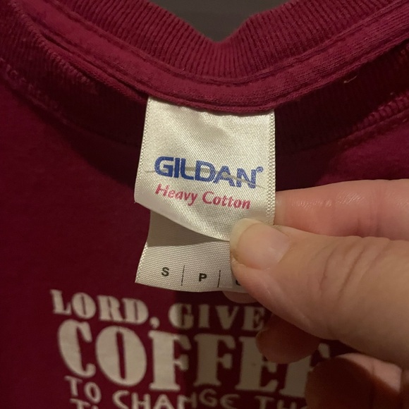 Women’s coffee and wine burgundy T-shirt -small - Picture 3 of 4